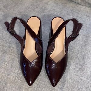 Old Navy Burgundy Heeled Pumps